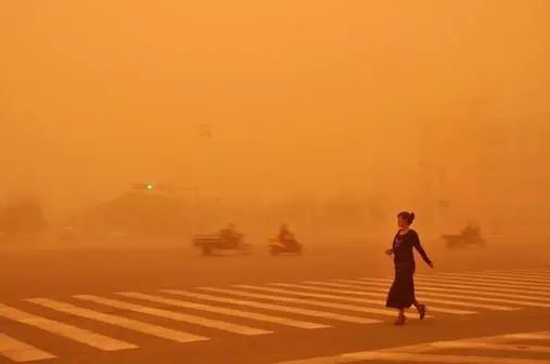 強沙塵天氣對我國環境空氣質量帶來嚴重影響，空氣質量監測站大有用處！